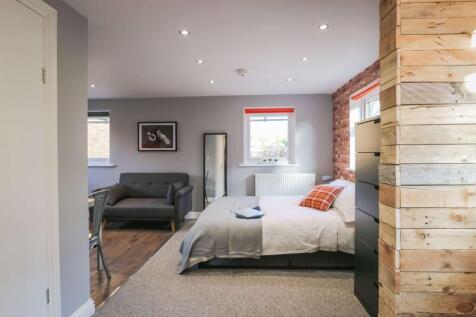 oxl_120_warwick_banbury_5551_MR.jpg