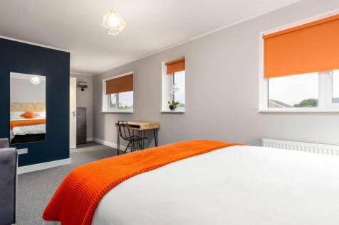 Bedroom 6.jpg