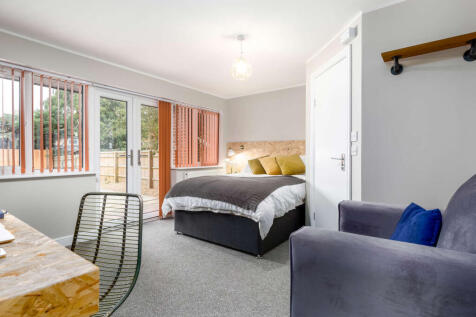 Bedroom 4.jpg
