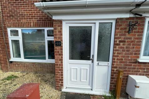 upload_49_marlborough_close_front_entrance_6158...