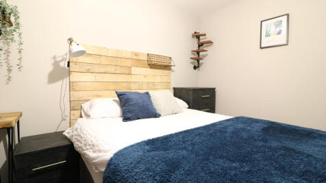 25 Glebe Road Room 3.3-2.jpg