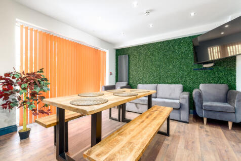 3 Stowford - Communal Area.jpg