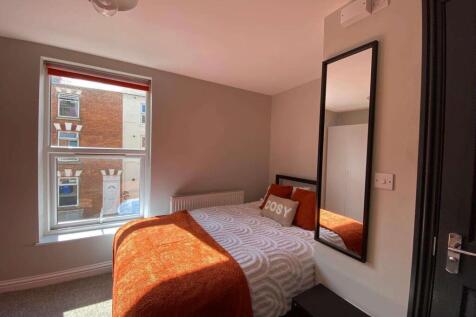 Room 3_(3).jpg