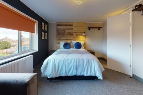 32-Lime-Road-Bedroom 5.jpg