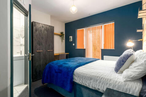 ROOM3.jpg