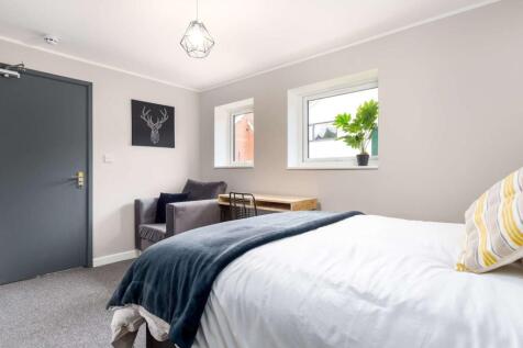 Bedroom 8 Annex.jpg