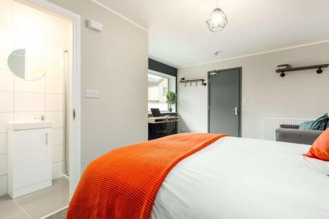 Bedroom 9 Annex.jpg