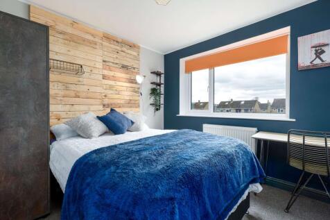 Bedroom5 (2).jpg