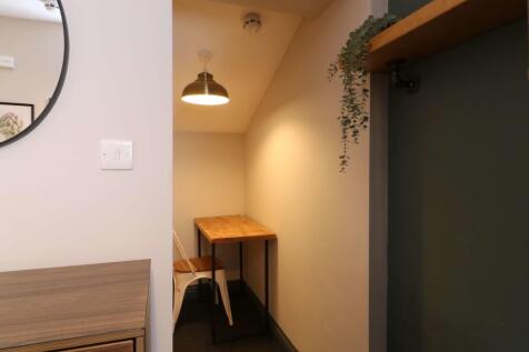 Ark Farmhouse Room 4 6.JPG