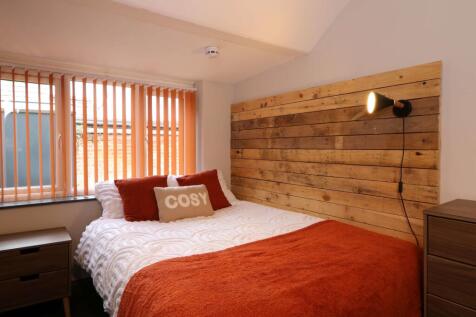 Ark Farmhouse Room 4 7.JPG