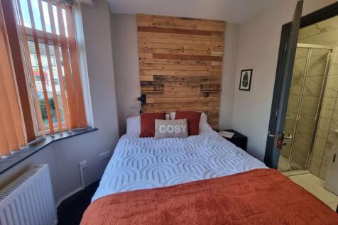 WhatsApp Image 2025-10-08 at 11.29.43_0c840274.jpg