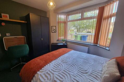 WhatsApp Image 2025-10-08 at 11.29.44_432f17a5.jpg