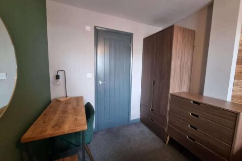 WhatsApp Image 2025-11-19 at 16.46.25_f429f9bf.jpg