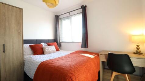 134 Balfour Road Room 3 4.JPG