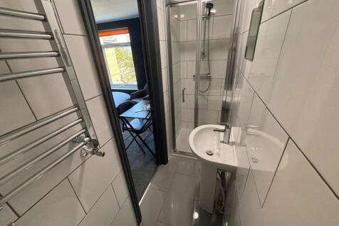 WhatsApp Image 2025-03-19 at 12.57.38_f88406d0.jpg