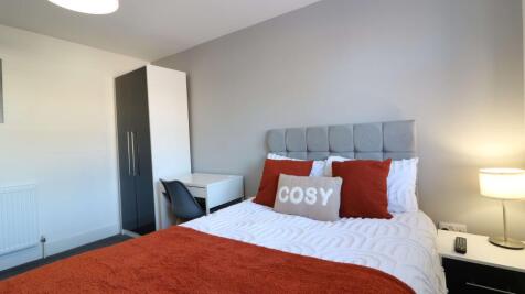 Croft Avenue Room 4 6.JPG