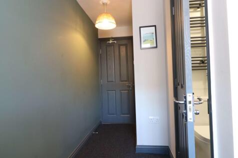 29 The Grates Room 4 2.JPG