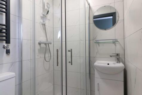 29 The Grates Room 4 6.JPG