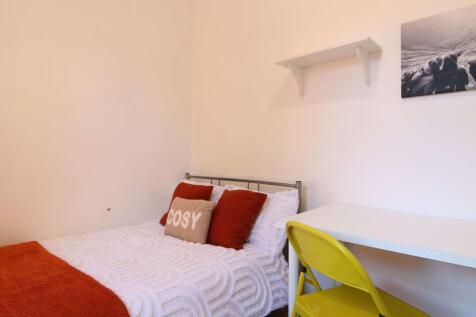 43 London Road 4.JPG