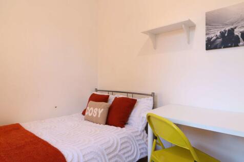 43 London Road 4.JPG