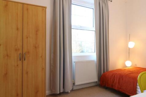 43 London Road 5.JPG