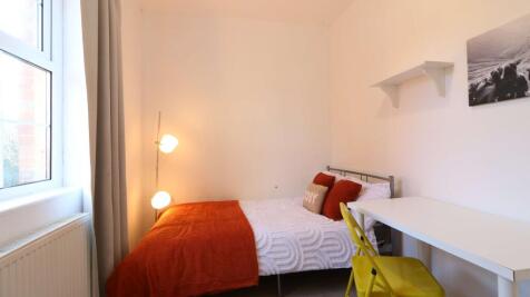 43 London Road 3 (1).JPG