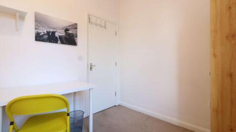 43 London Road 6.JPG