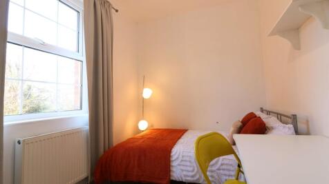 43 London Road 11.JPG