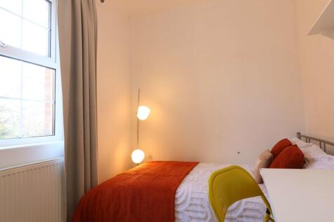 43 London Road 11.JPG