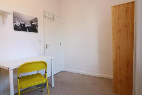 43 London Road 7.JPG