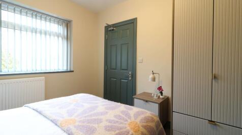 67 Masons Room 2 4.JPG