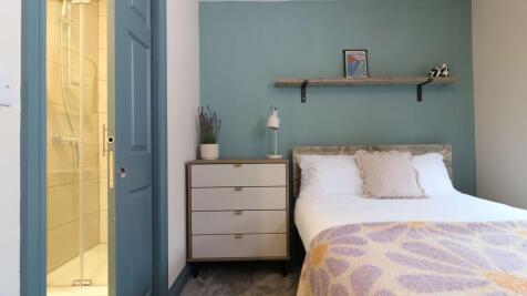 67 Masons Road Room 7 2.JPG