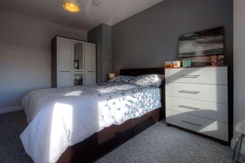 Copy of MED-WarwickRoad-Room6Wall-CLM-2022.jpg