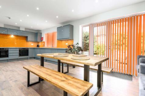 3 Stowford - Communal Area (2).jpg