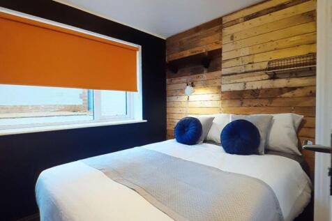 32a Annex Bedroom 9.jpg