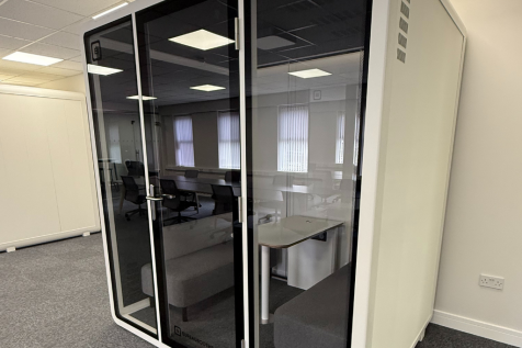 Quiet working pod
