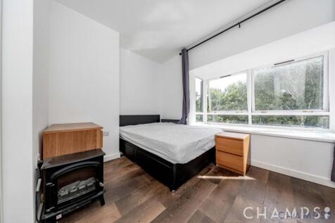 Studio in a Shared House