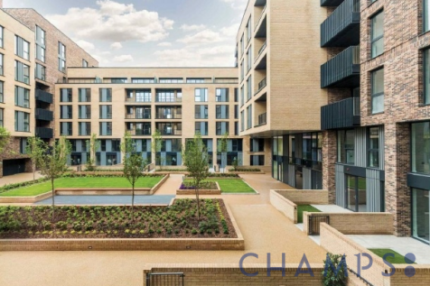 3bed for rent in Greyhound Parade