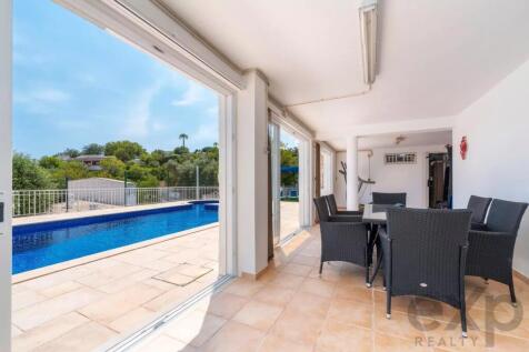 Property Image 80
