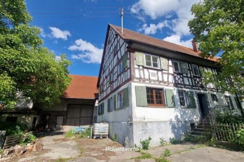 Haus 1 - Hof mit Scheune