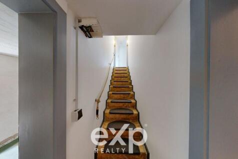 -1KG-Treppe