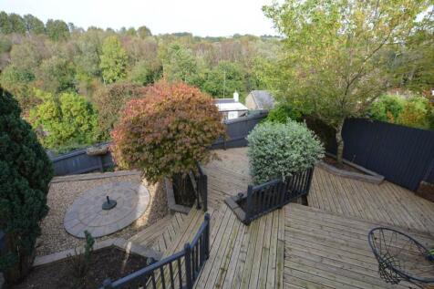 REAR GARDEN 1