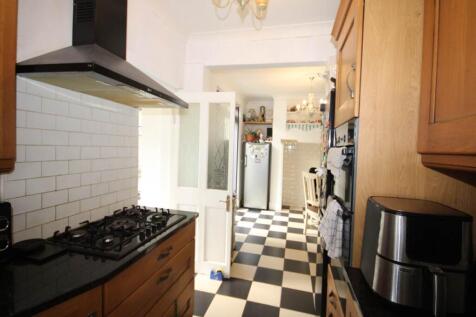 Kitchen (2)