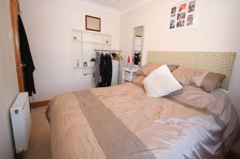 Bedroom 2 (2)