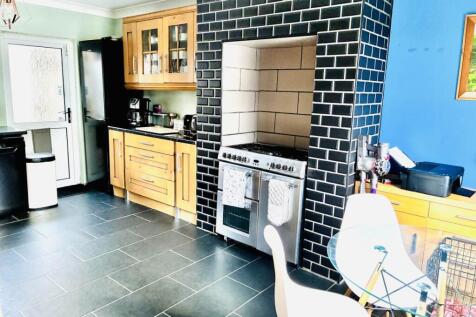 Oak kitchen