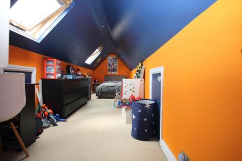 lOFT rOOM (2)