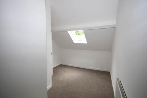 bedroom 2 (3)