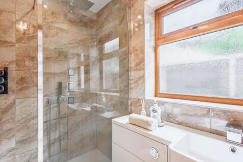 Ground floor shower