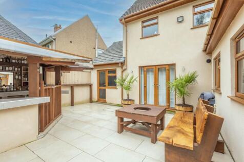 NEW PATIO 2