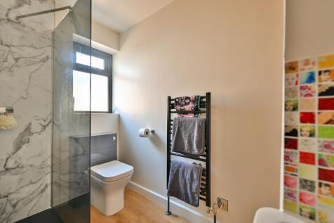 Shower Room 2